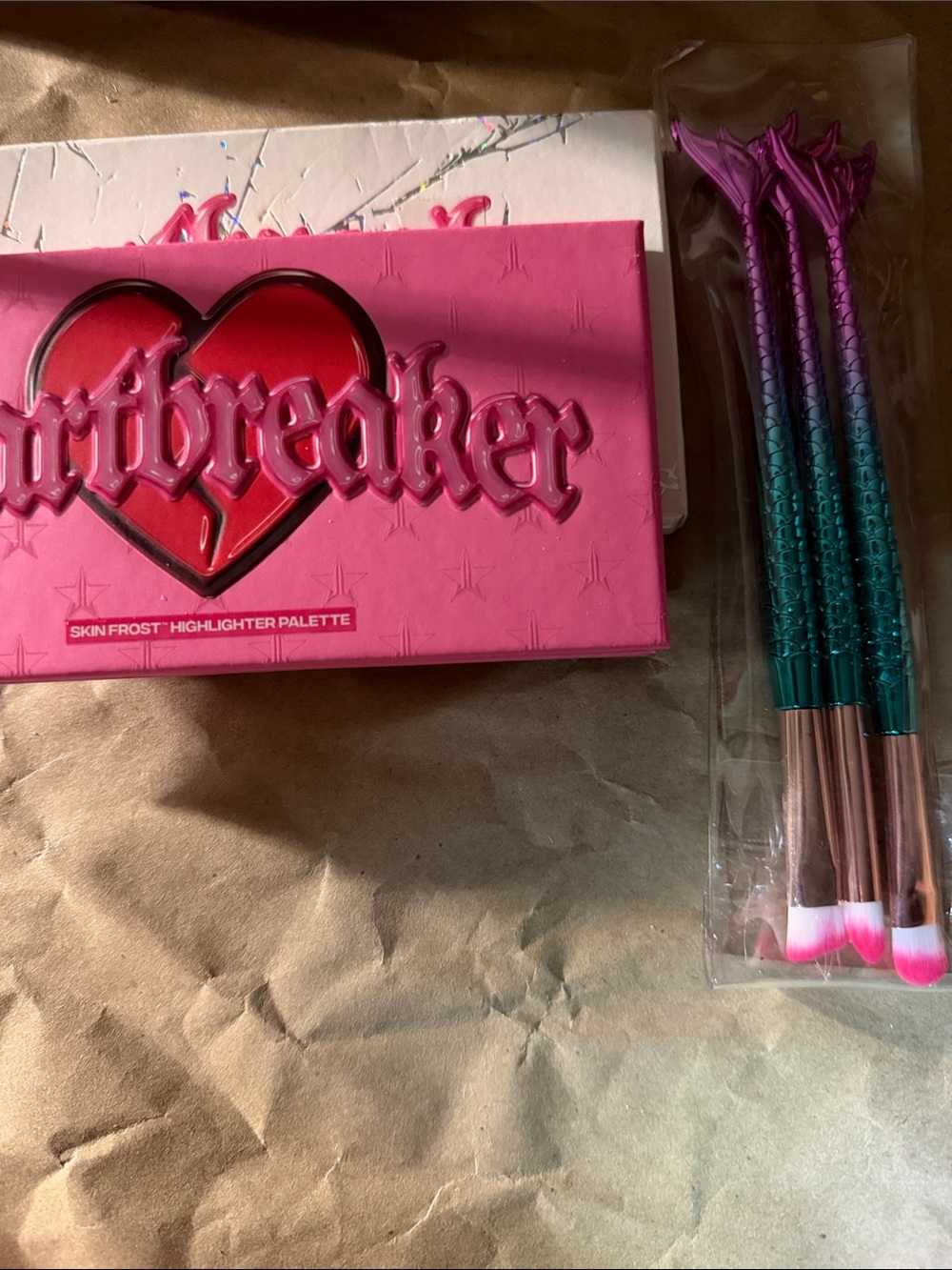 Heartbreaker and brushes